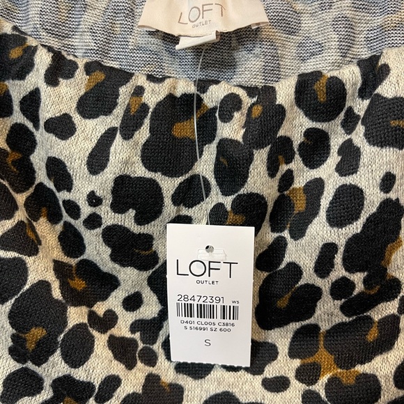 NWT Loft Outlet off the shoulder lightweight cheetah print sweater - size S - Picture 3 of 3